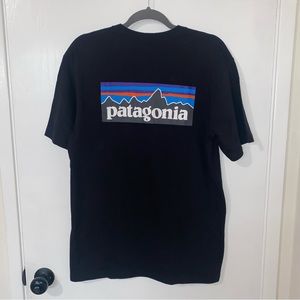 Patagonia Mens Medium in Black Worn Once